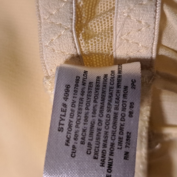 Enchanted Nighty yellow flower embroidery on cups  Size Med - Picture 4 of 4